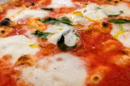 What Cheese Is Used in Authentic Pizza?